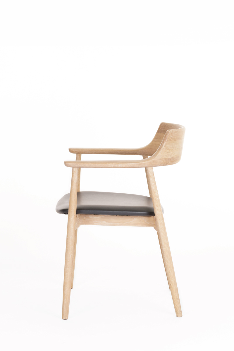 CH101 Scoop Chair