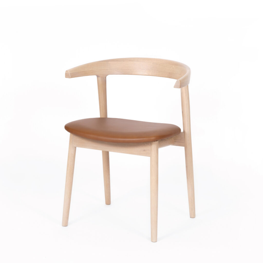 CH102 Moose Chair