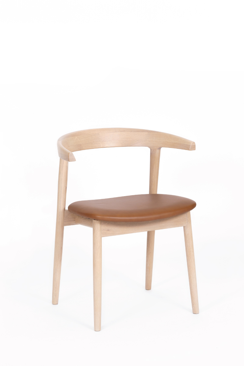 CH102 Moose Chair