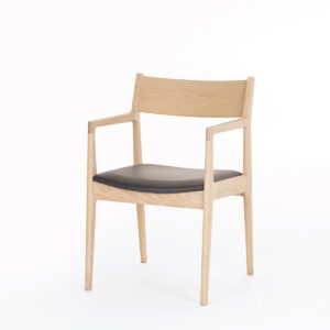 CH105 Resta Chair-01