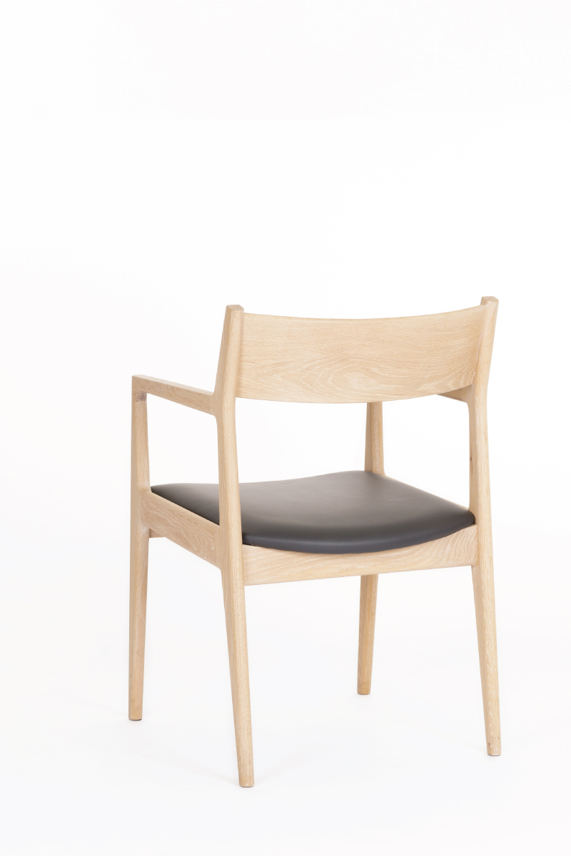 CH105 Resta Chair-01