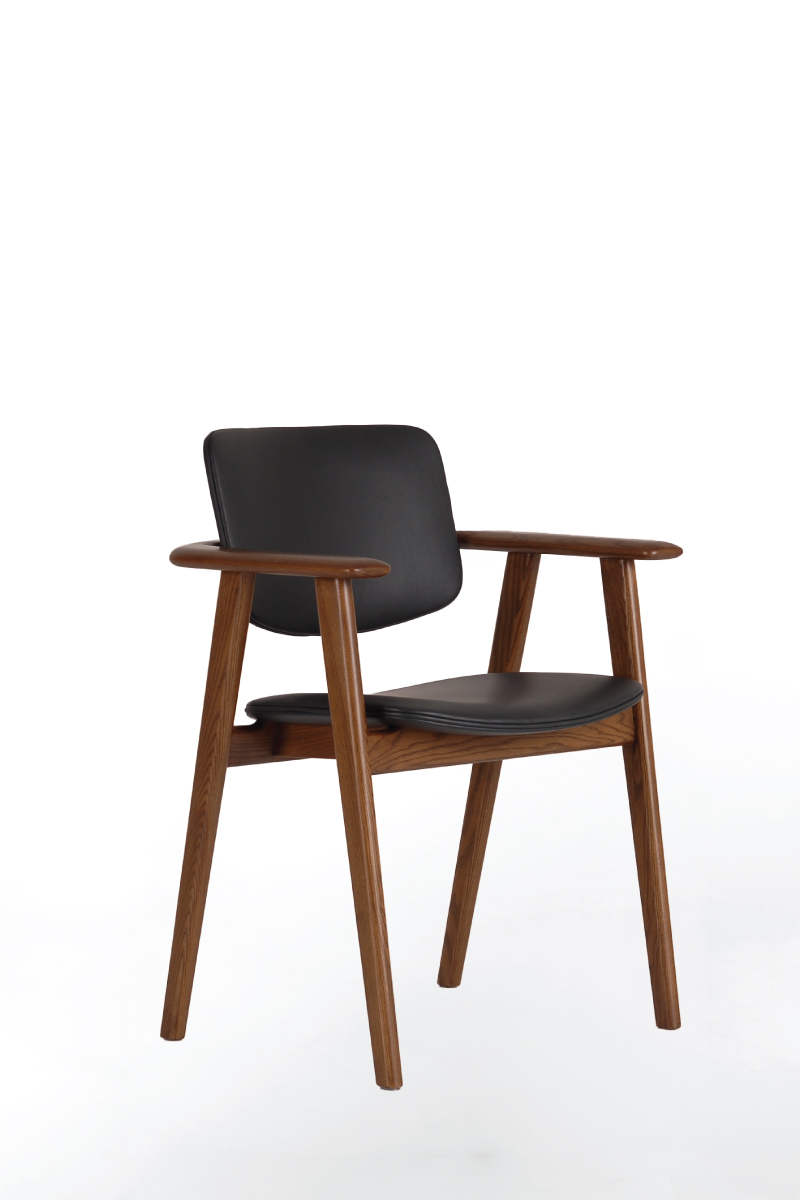 CH113 Fin Chair-01