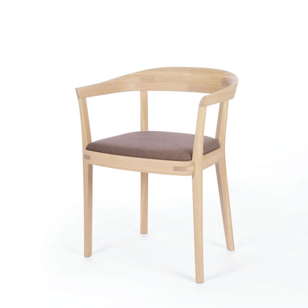 CH117 Villa Chair