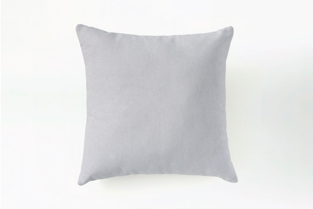 DC113 Pillow (M)