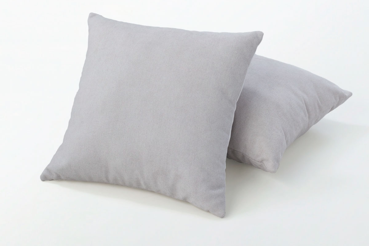 DC113 Pillow (M)