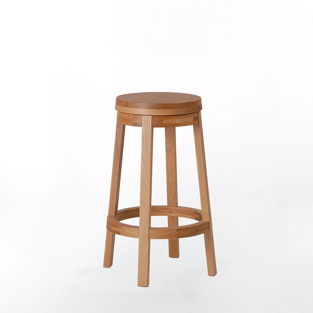 SL101 Spin Mid Stool