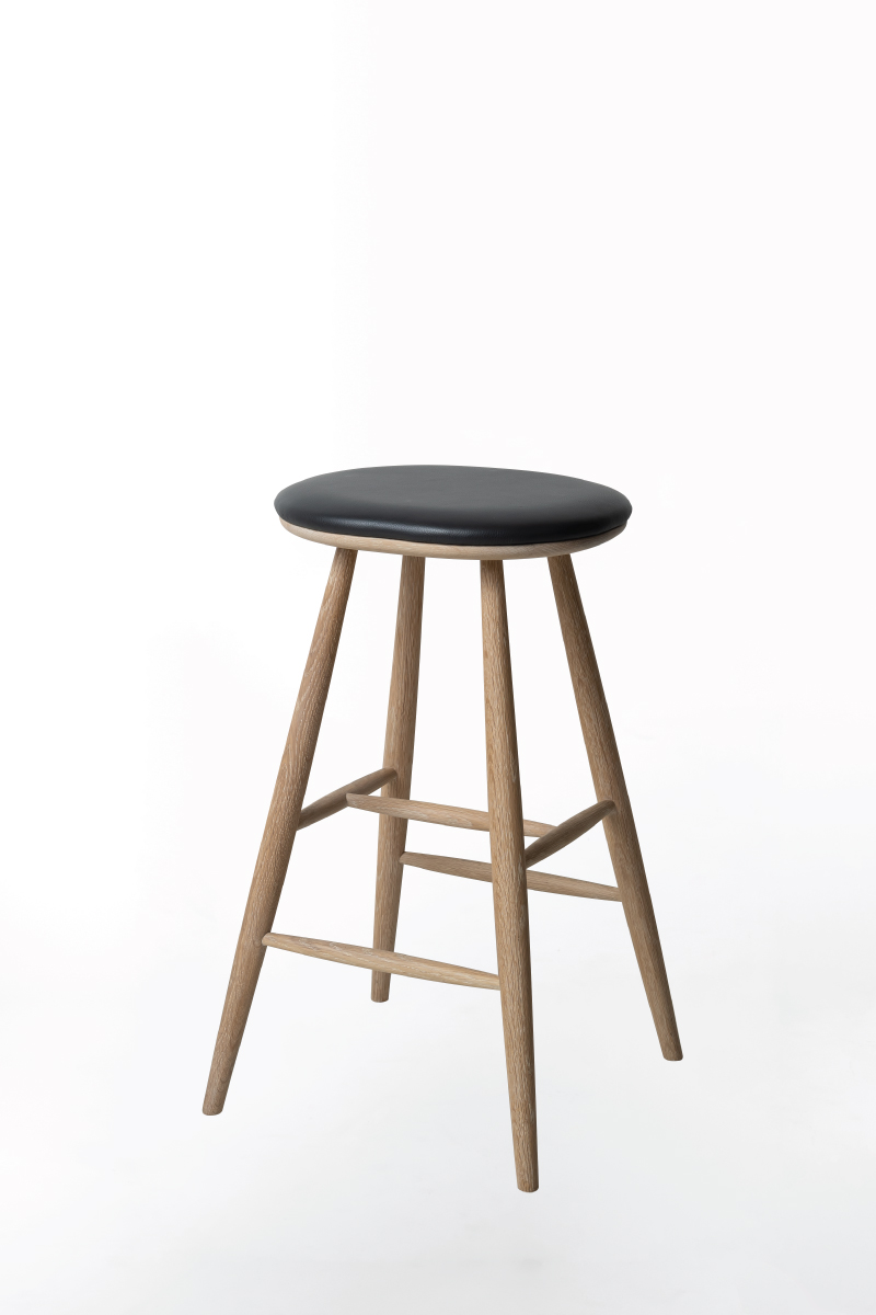 SL104 Plato Mid Stool