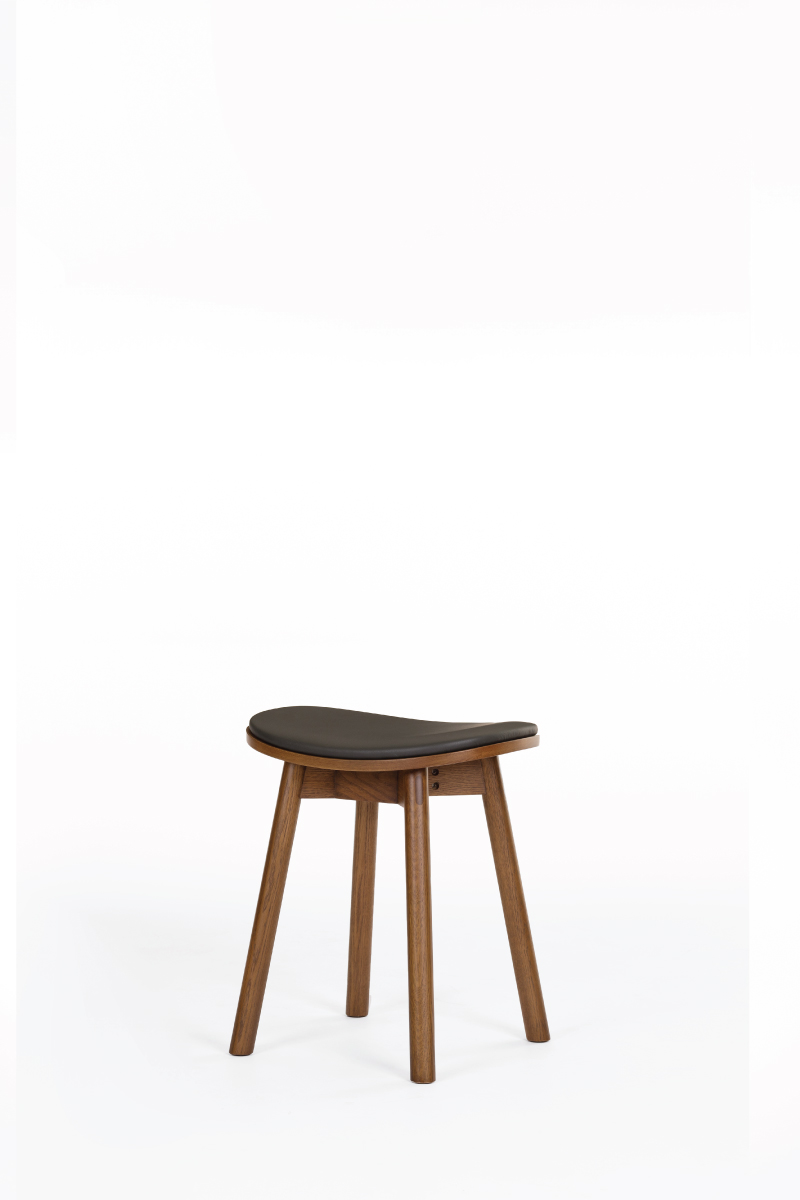 SL106 Pigeon Low Stool