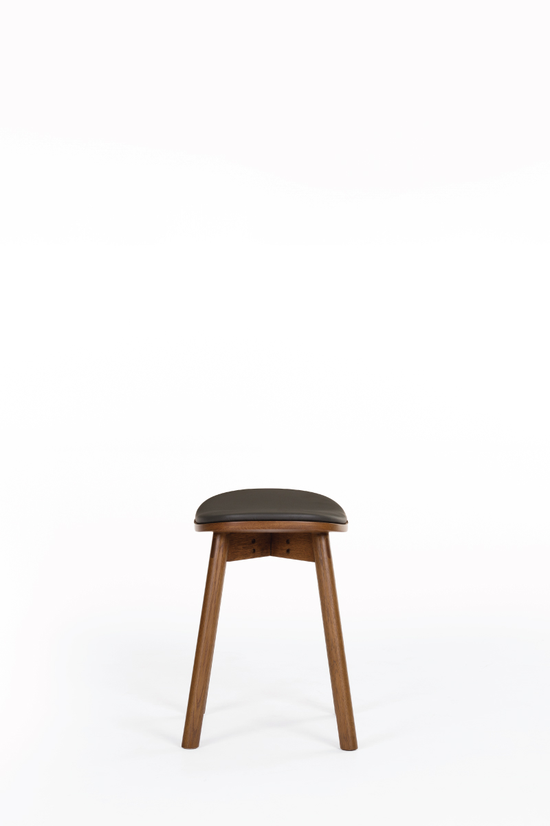 SL106 Pigeon Low Stool