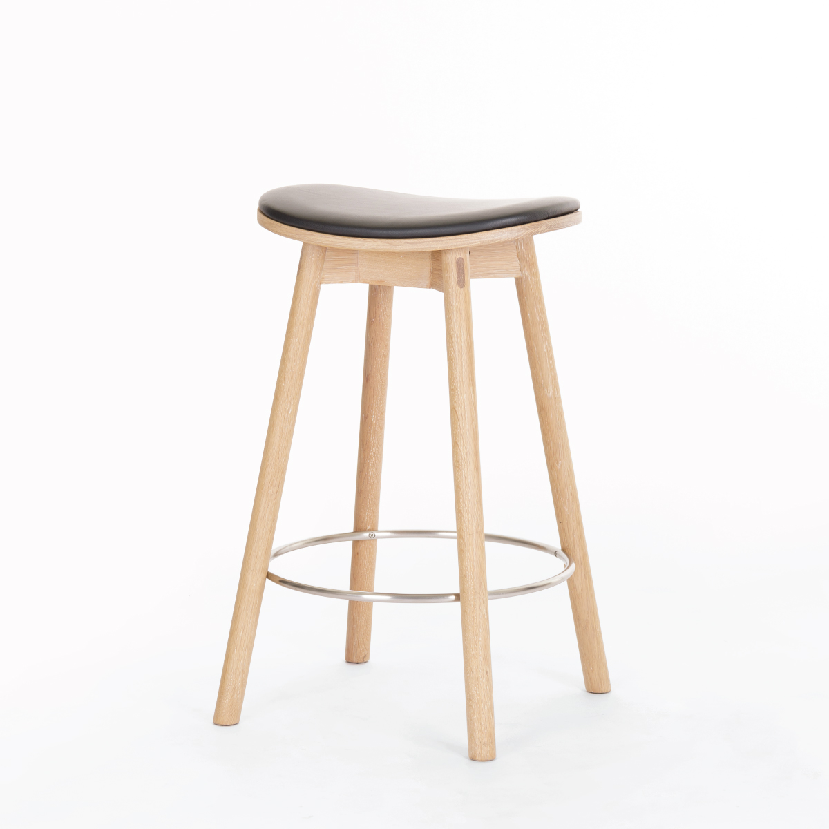 SL107 Pigeon Mid Stool